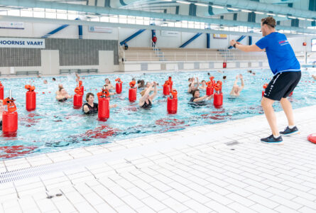 Fit het water in: ontdek de voordelen van aquasporten