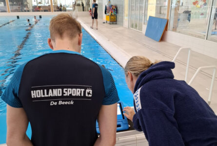 Opleiding tot zwemonderwijzer in volle gang