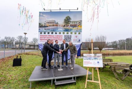 Feestelijke start volgende fase Sportcomplex Hoornse Vaart